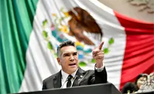 Alejandro Moreno ofrece ayuda a familias de los jóvenes detenidos en la marcha de la Generación Z