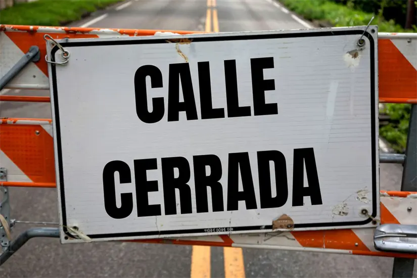 imagen recuadro Señalamiento de calle cerrada. Foto: CANVA