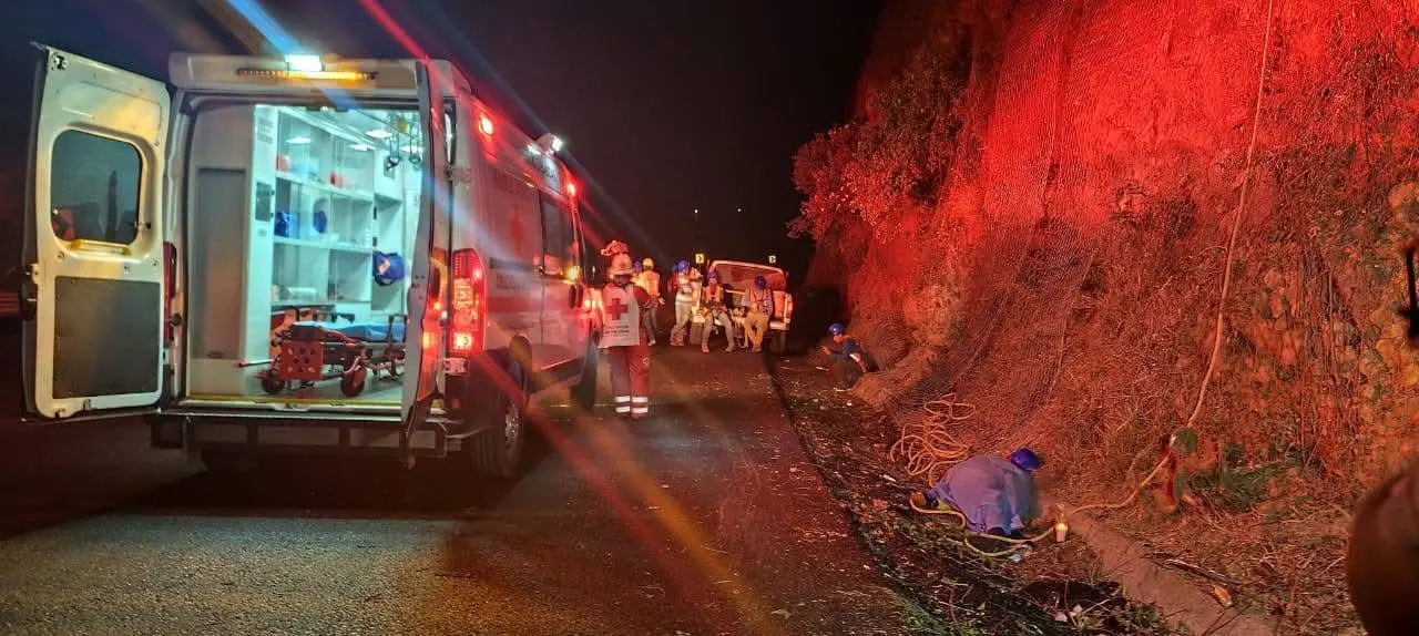Hombre trabajaba en la tumbó nuevo cae y pierde la vida . FOTO | Info VicTam