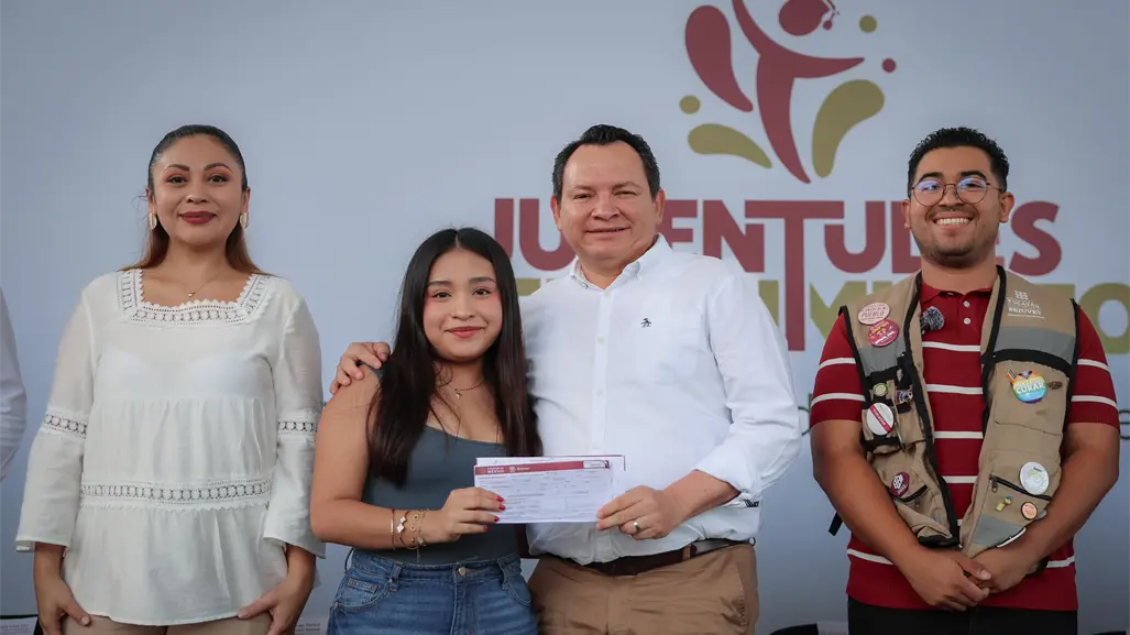 Arrancó el programa Juventudes Renacimiento con becas para universitarios de Mérida