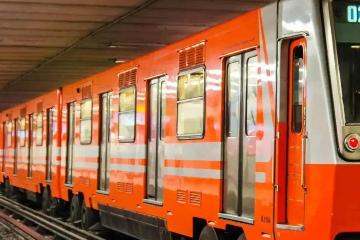 Tren en estación del STC Metro CDMX.   Foto: Metro CDMX