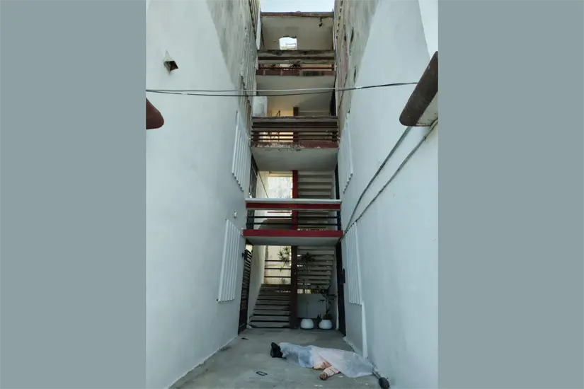 imagen recuadro Muere plomero al caer desde el 4to. piso de edificio en Ciudad Madero. FOTO | POSTA.