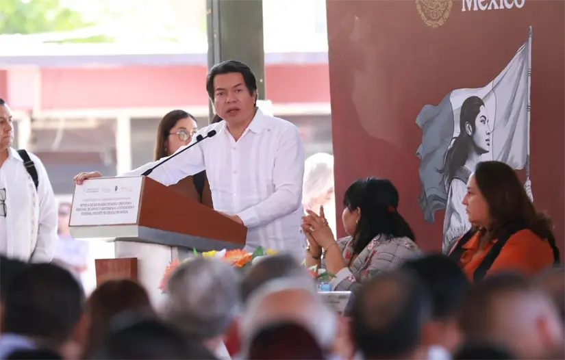 imagen recuadro Autoridades estatales y federales detallaron el avance en la regularización laboral. Foto: Facebook / Víctor Manuel Castro Cosío