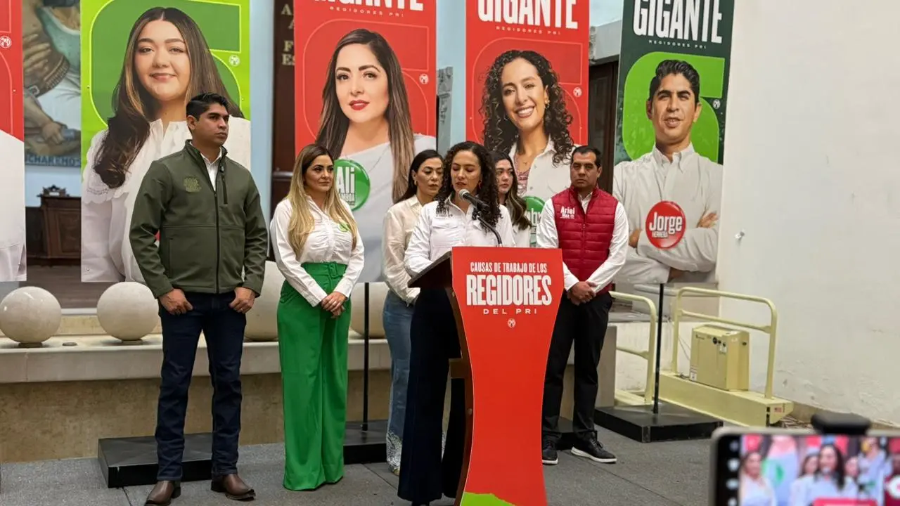 Regidores del PRI ofrecieron una rueda de prensa para hablar sobre su trabajo. | Foto: Jesús Carrillo.
