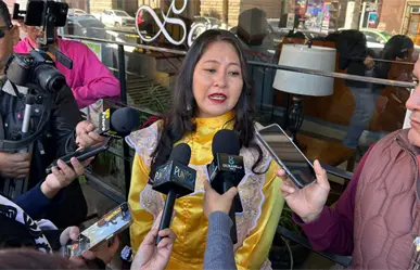 Maestra de Durango denuncia discriminación por parte de su director