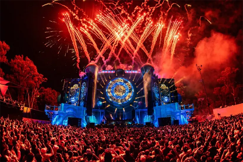 imagen recuadro FOTO: Carlos Rocha | El padre Guilherme tocó en el Dreamfield en la ciudad de Puebla