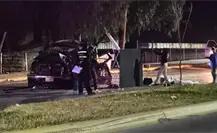 Mueren hombre y mujer al chocar contra un poste en la salida de Durango a Mazatlán Mueren hombre y mujer al chocar contra un poste en la salida de Durango a Mazatlán