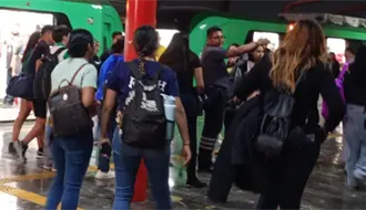 Caos en la estación Félix U. Gómez del Metro; cortan servicio a la Expo
