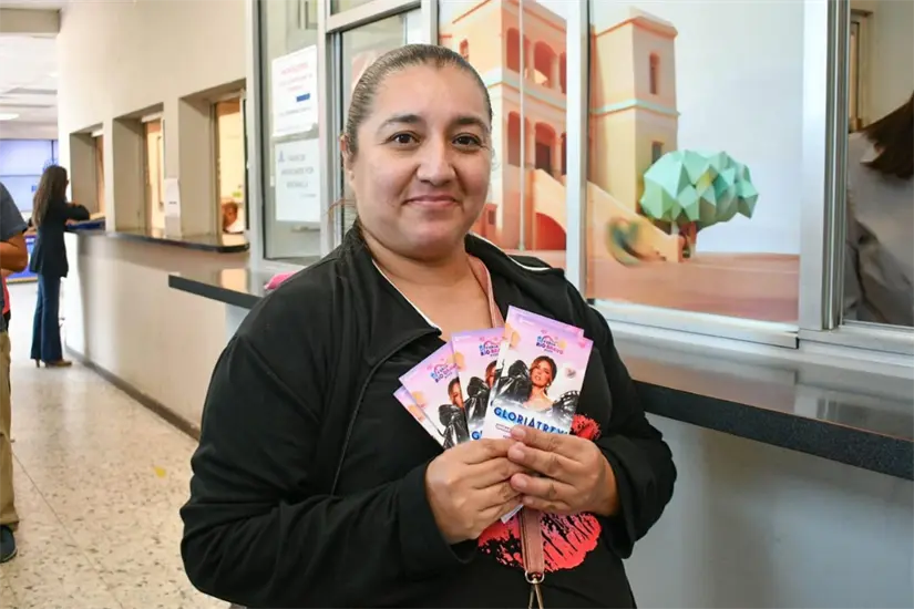 imagen recuadro Las fans ya comprando los boletos | Foto: Facebook