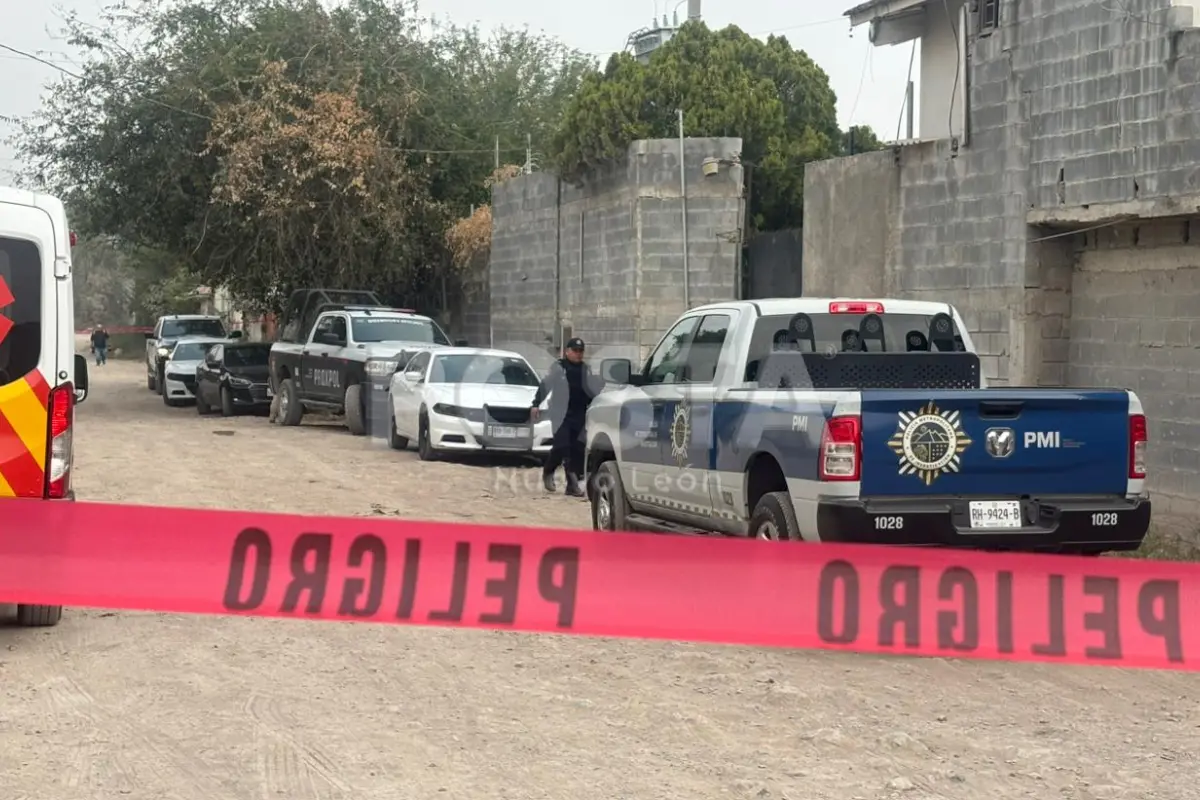 Un grupo armado robó tres camionetas y privó de la libertad a un hombre en la colonia Agropecuaria Lázaro Cárdenas Norte, en Escobedo. Foto: Erick Reyes