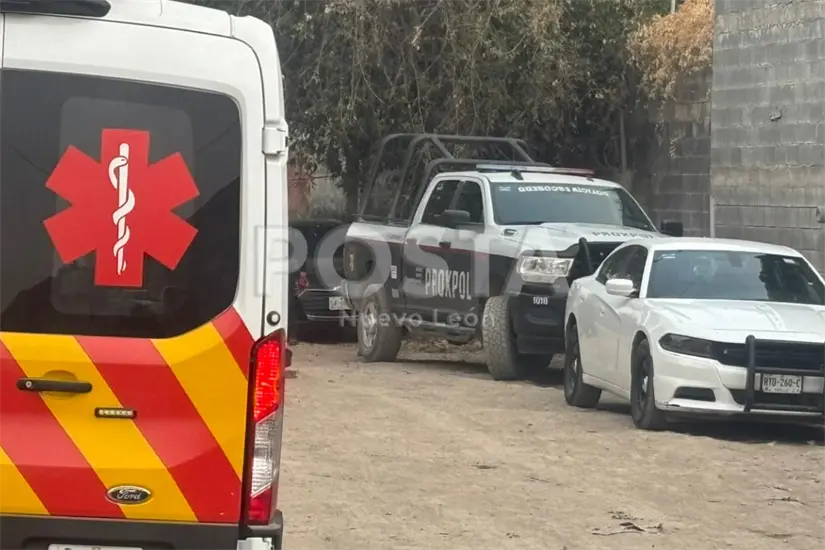 Tres camionetas fueron robadas y un hombre fue privado de su libertad por un grupo armado en Escobedo, Nuevo León. Foto: Erick Reyes