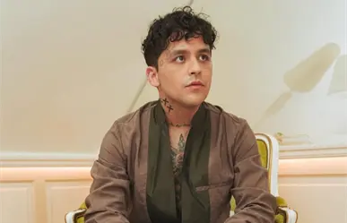 Christian Nodal no fue vinculado a proceso, después de 17 horas sale de juzgados