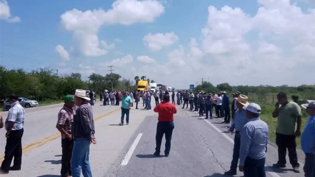 Transportistas anuncian bloqueo en aduana de Nuevo Laredo para el 24 de noviembre