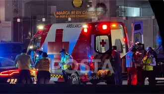 Conductora ebria atropella a dos oficiales en filtro antialcohol de Monterrey