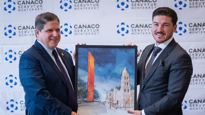 El gobernador Samuel García en encuentro con líderes empresariales. Foto: Gobierno de Nuevo León