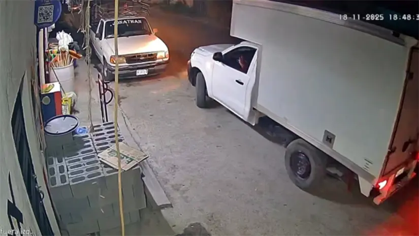 imagen recuadro Cámaras captan robo de camión en Salinas Victoria. Foto: Gobierno de Salinas Victoria