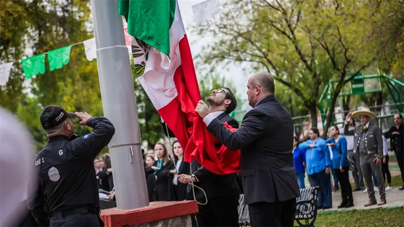 imagen recuadro El alcalde de Santiago, David de la Peña. Foto: Gobierno de Santiago