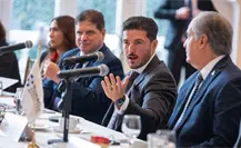 Samuel García detalla inversiones y obras estratégicas en encuentro con CANACO Monterrey