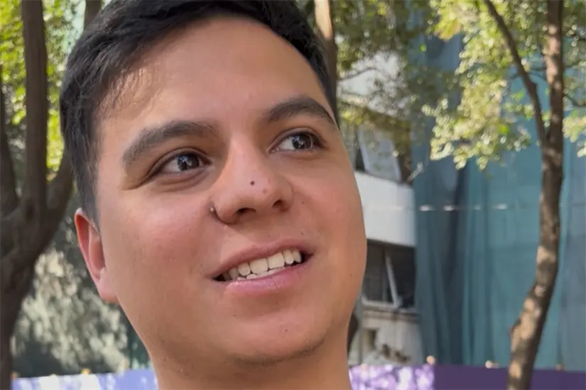 imagen recuadro Adrián González, trabajador de la Generación Z en CDMX. Foto: Iván Macias