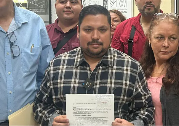 Vecinos de Cadereyta exigen a CFE reparar subestación eléctrica por constantes fallas