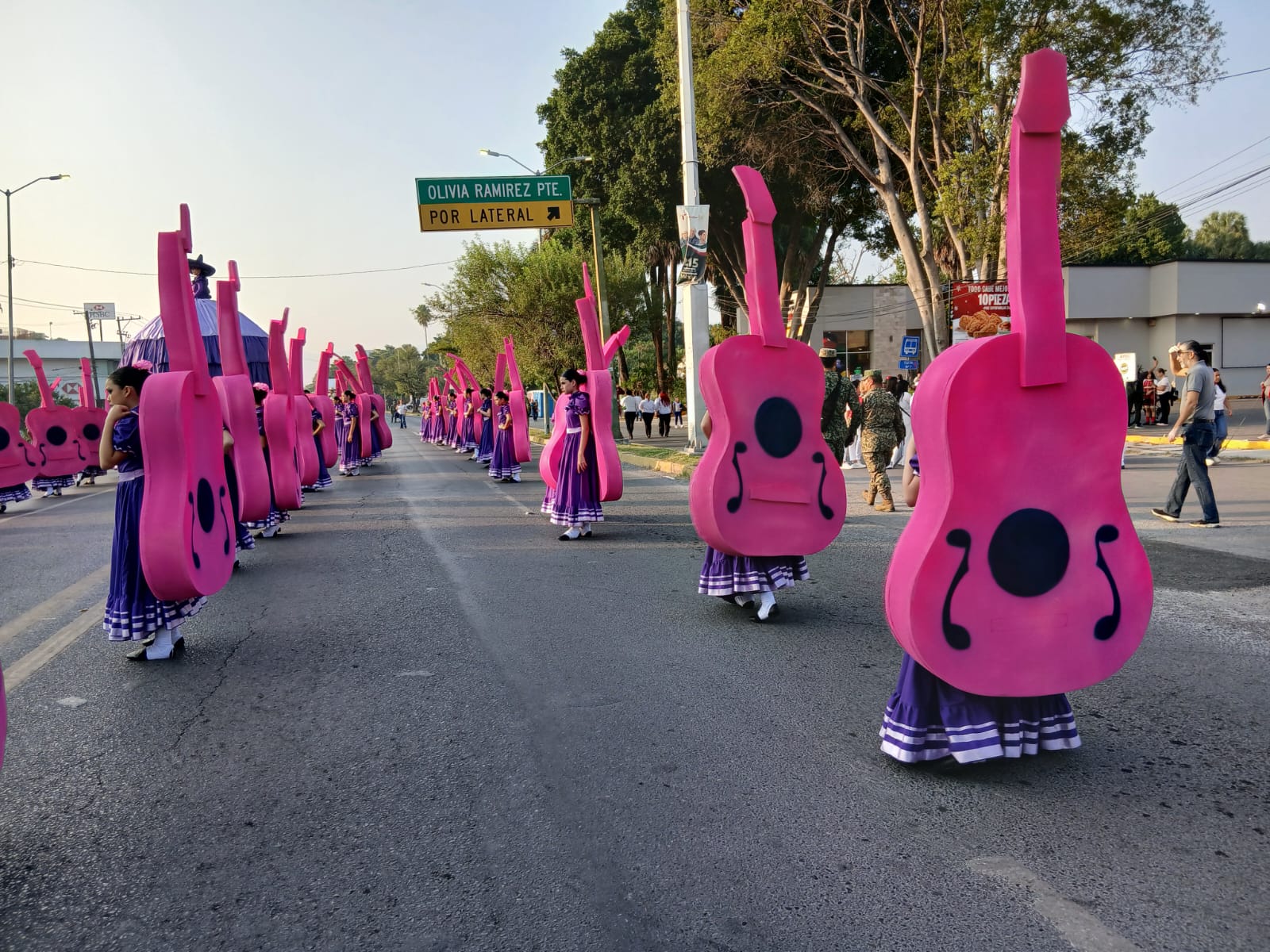 DIF Tamaulipas participa en el desfile de la Revolución Mexicana DIF Tamaulipas participa en el desfile de la Revolución Mexicana