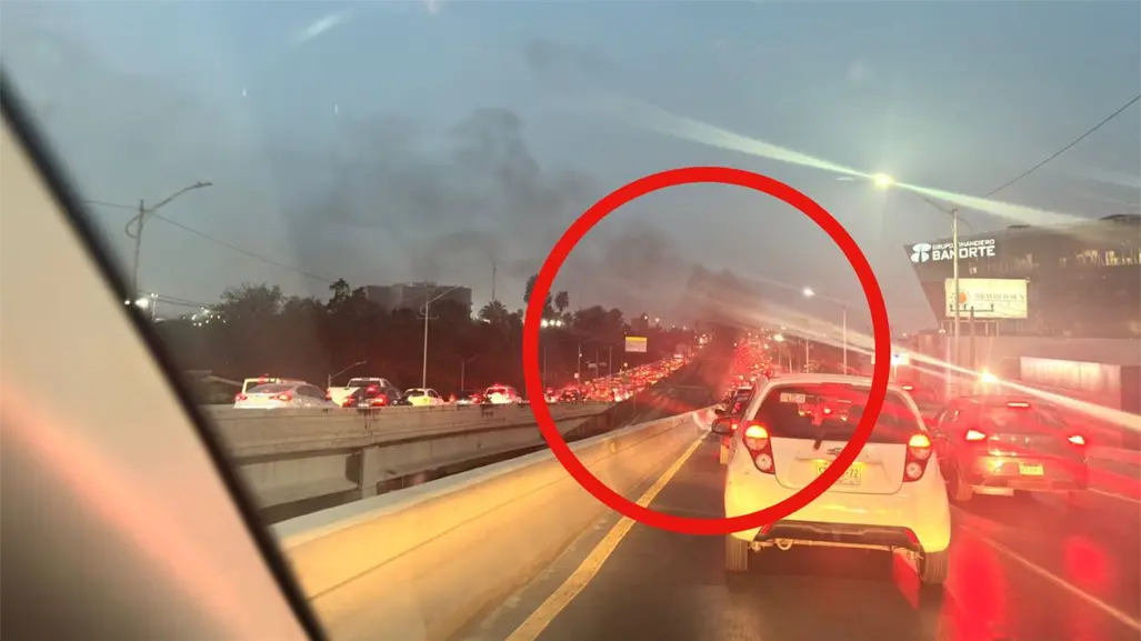 Incendio de basura activo en San Nicolás moviliza unidades de emergencia