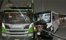 Choque entre camiones deja al menos 20 lesionados en Apodaca Choque entre camiones deja al menos 20 lesionados en Apodaca