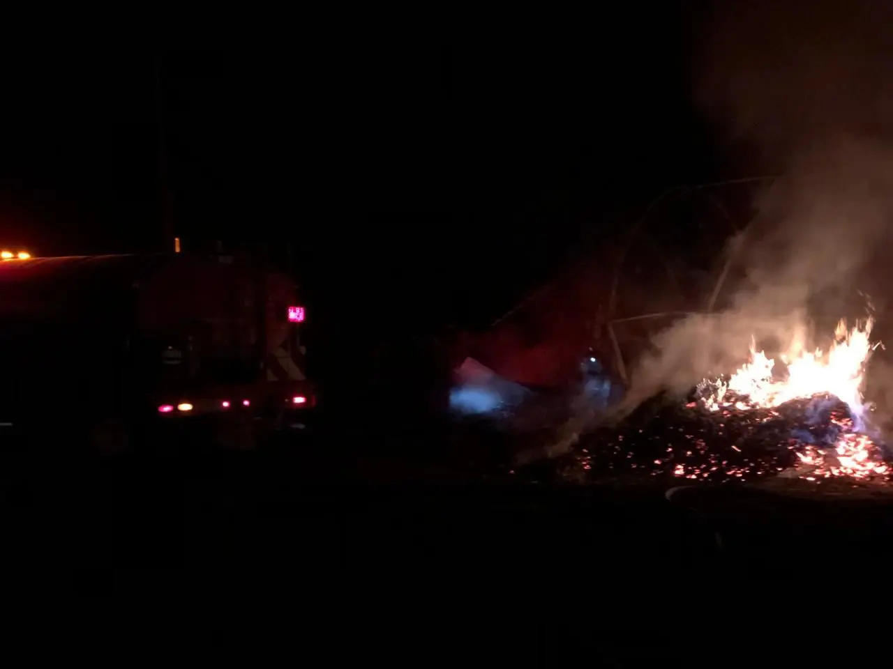 FOTOS | Incendio en La Vinata, Durango, consumió parte de un aserradero