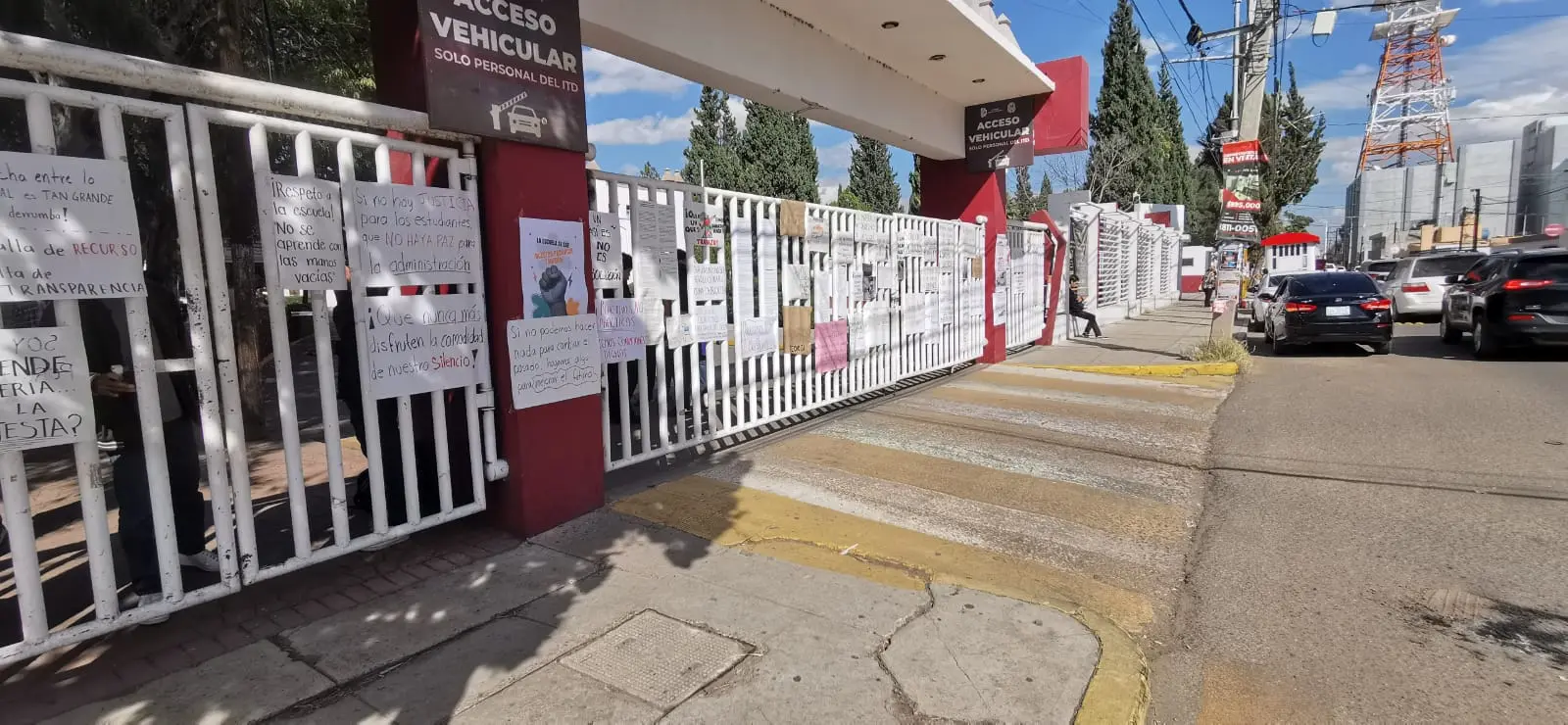 La Comunidad Estudiantil del ITD, publicó un comunicado oficial en el que dan a conocer su postura a tres días de haber tomado el plantel. | Foto: Cortesía