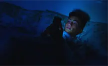 Adiós a las desveladas digitales: rutinas para estudiantes regios para mejorar el rendimiento Adiós a las desveladas digitales: rutinas para estudiantes regios para mejorar el rendimiento