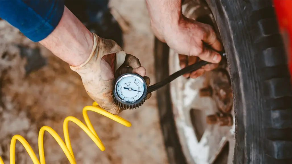 ¿Tu auto está listo para el roadtrip? La manera más fácil de conocer la presión exacta de tus llantas