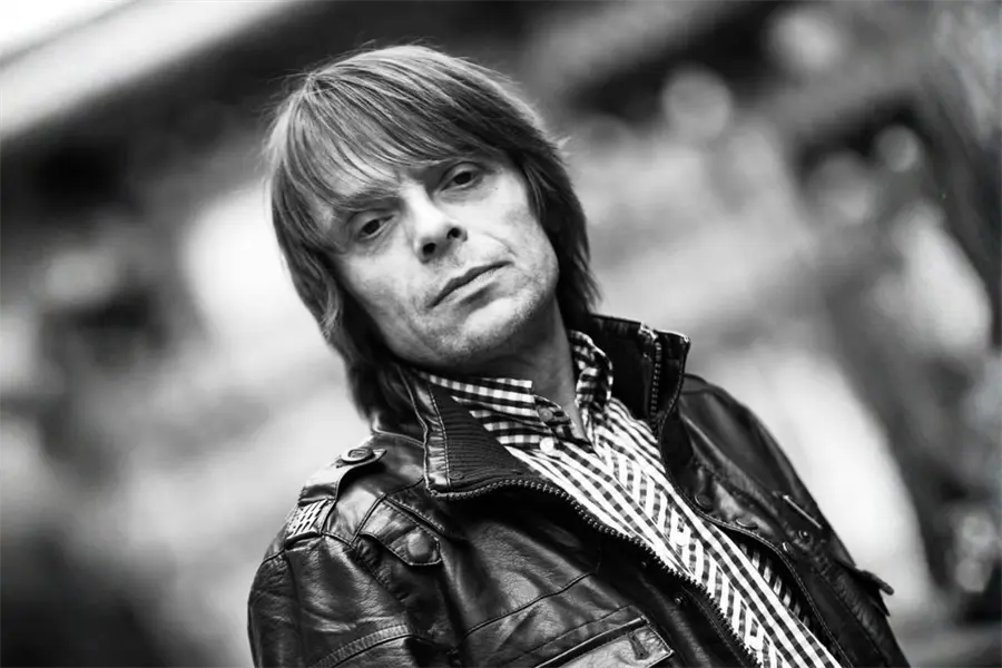 ¿Quién fue Gary Mani Mounfield, el icónico bajista de The Stone Roses?