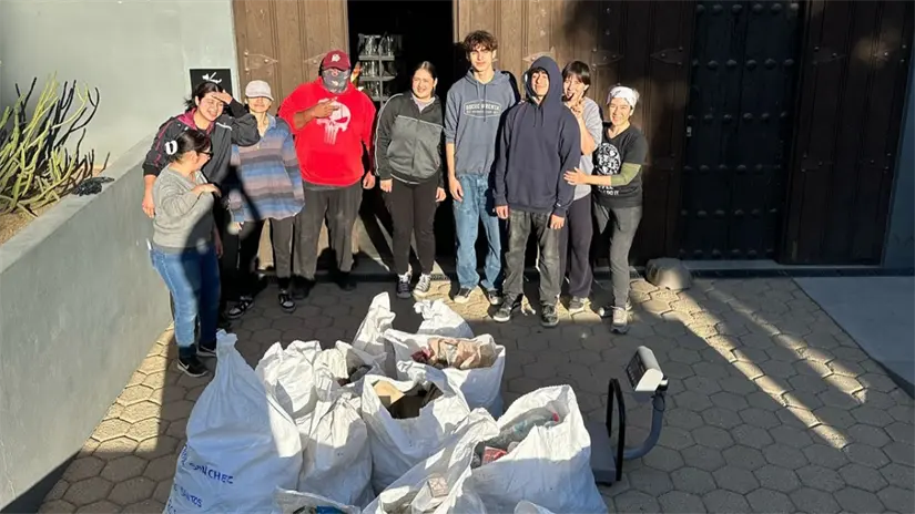 Comunidad unida en el programa Adopt Spot en marzo de 2025. Foto: Alianza Cero Basura - Zero Waste Alliance - Baja California Sur