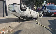 Volcadura deja un herido y un detenido en Azcapotzalco Volcadura deja un herido y un detenido en Azcapotzalco