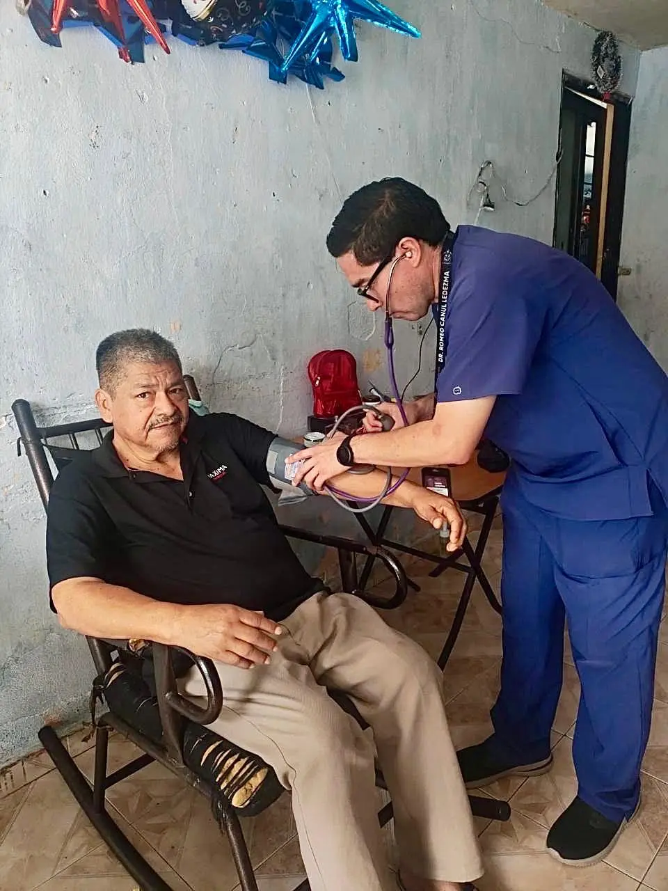 imagen recuadro Realizan consultas médicas a ciudadanos de Santa Catarina. Foto: Gobierno de Santa Catarina.