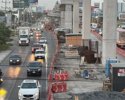 Caos vial en Miguel Alemán: más cierres, tráfico y un tráiler incendiado intensifican el problema