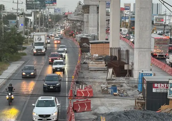Caos vial en Miguel Alemán: más cierres, tráfico y un tráiler incendiado intensifican el problema
