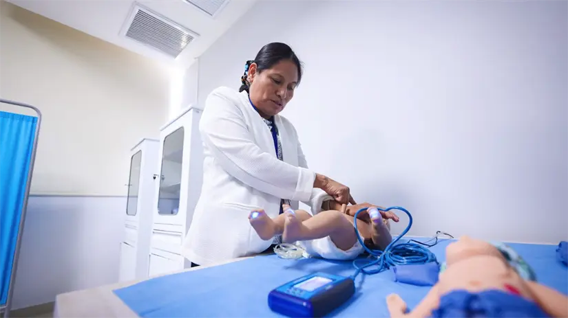 La incorporación del Laboratorio de Realidad Virtual representa uno de los avances tecnológicos más importantes de la facultad. Foto. UANL.