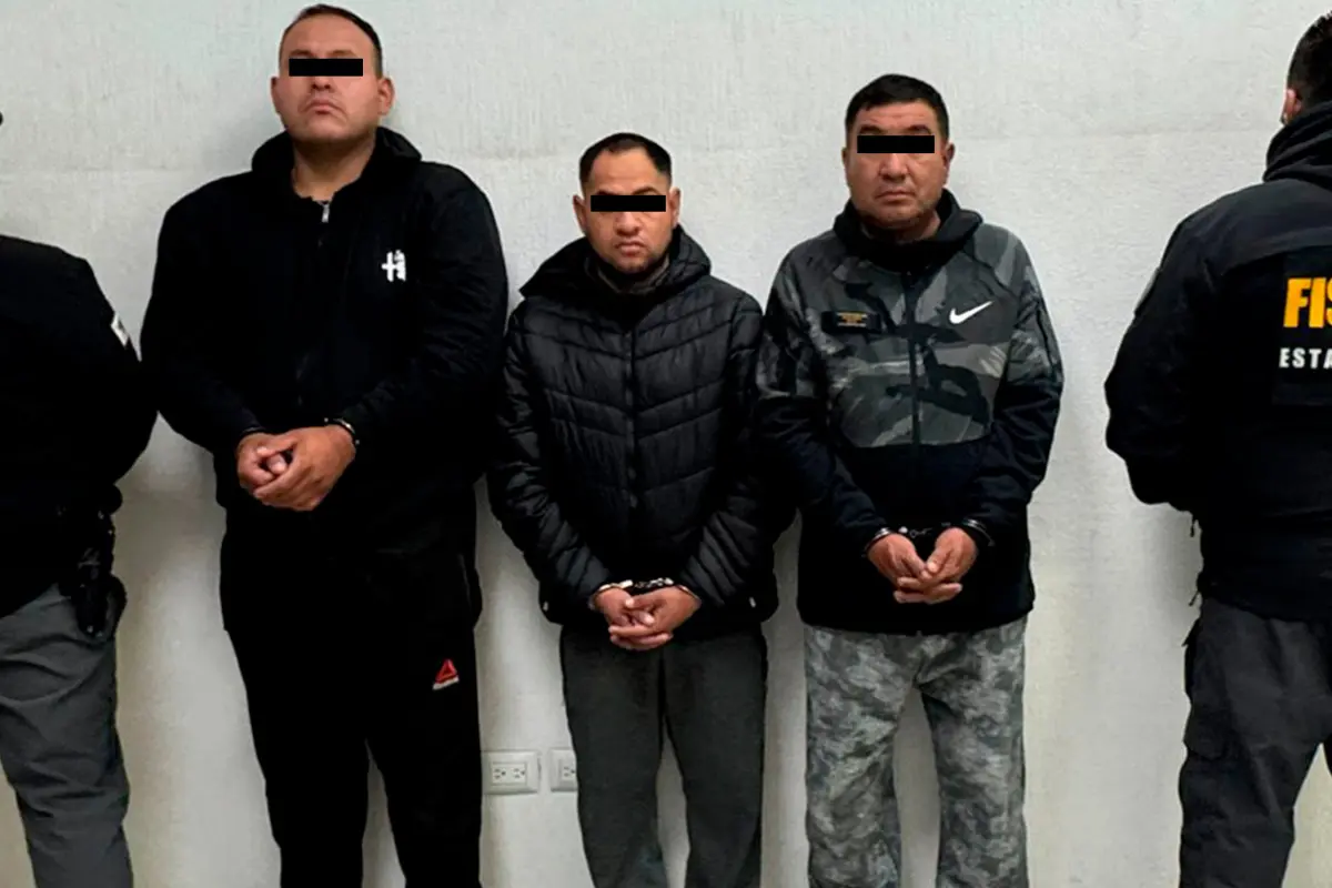 Detención de Bernabé “N” junto con dos hombres más por secuestro exprés y robo| Foto: Fiscalía del Estado de México.