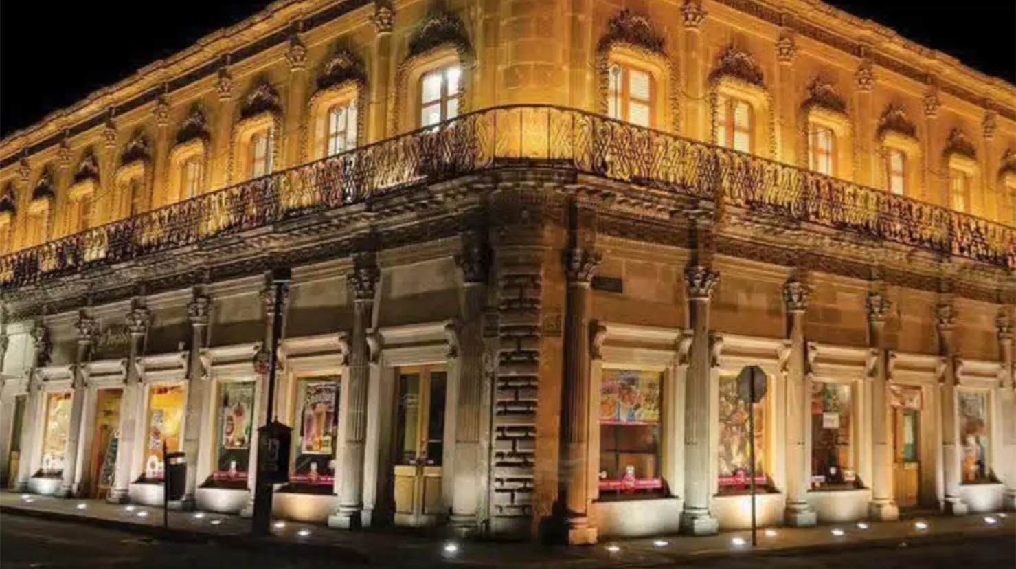 Conoce cuál es el restaurante de Durango recomendado por Tripadvisor que está junto a un edificio histórico. | Foto: Facebook/ El Zocabón