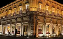 El restaurante de Durango recomendado por Tripadvisor que está junto a un edificio histórico El restaurante de Durango recomendado por Tripadvisor que está junto a un edificio histórico