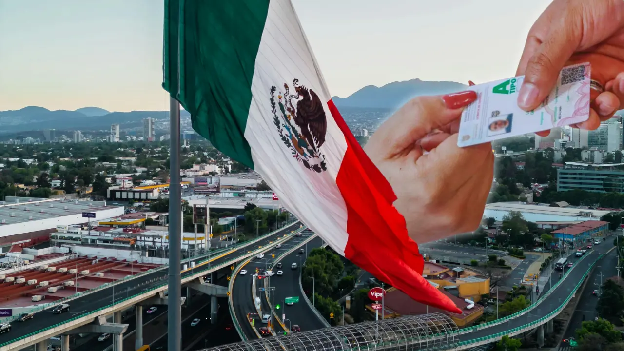 La licencia permanente se volvió el trámite más popular de la CDMX. Foto: Semovi | Canva