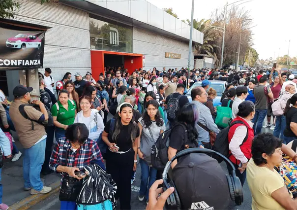 Desalojan Línea 12 del Metro por falta de energía en el tramo aéreo rumbo a Tláhuac, CDMX