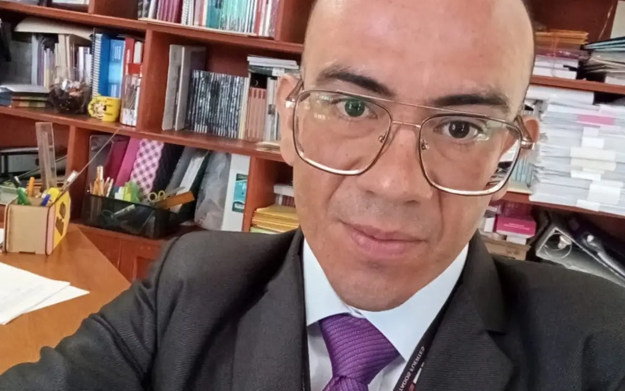 Olaff Pedraza Vargas, de 33 años. Se pide el apoyo de la ciudadanía de Nextlalpan y el Edomex para dar con el paradero del maestro. Foto: Redes Sociales