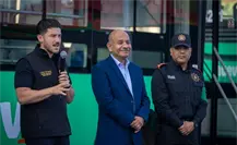 Samuel García entrega nuevos camiones a la Ruta 50 Más Palomas Samuel García entrega nuevos camiones a la Ruta 50 Más Palomas