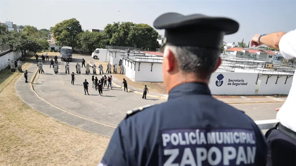 Policías de Jalisco concluyen capacitación con Francia para enfrentar disturbios en Mundial 2026