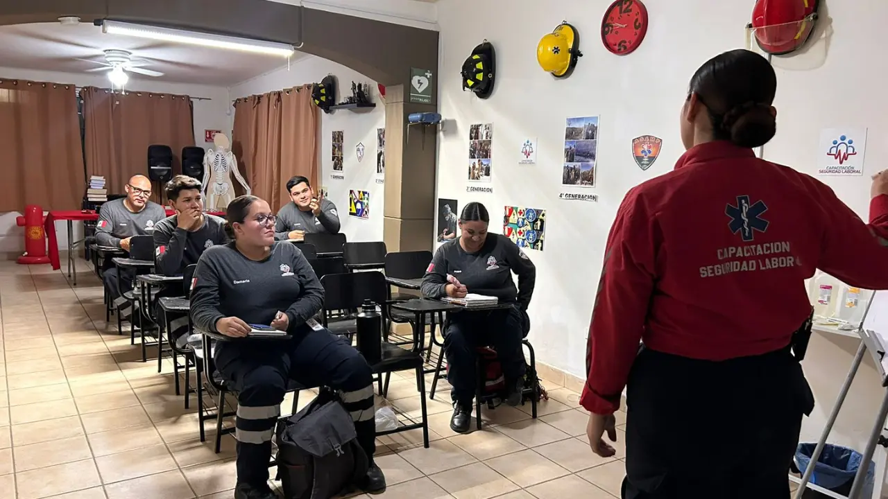 Cualquier persona mayor de edad puede tomar algunos de los cursos que imparten en este lugar. Foto: Ivette Pérez / POSTA Baja California Sur.