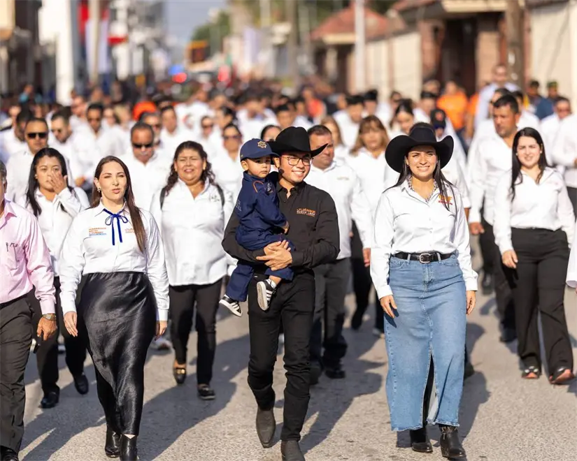 imagen recuadro Celebran desfile en Juárez. Foto: Gobierno de Juárez.