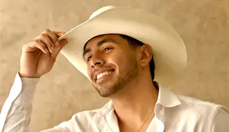 En exclusiva: Ángel Edubiel habla de su música y su próximo show en CDMX