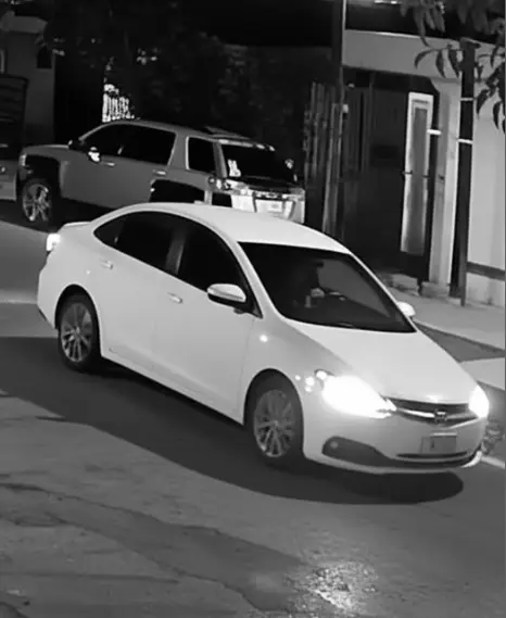 imagen recuadro El chofer que embistió a la pareja es buscado por las autoridades tras huir del lugar./Foto: Centinela Saltillo